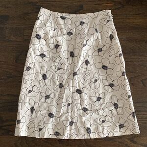 Oscar DeLa Renta cream‎ and black silk and linen flroal embroidered circle skirt